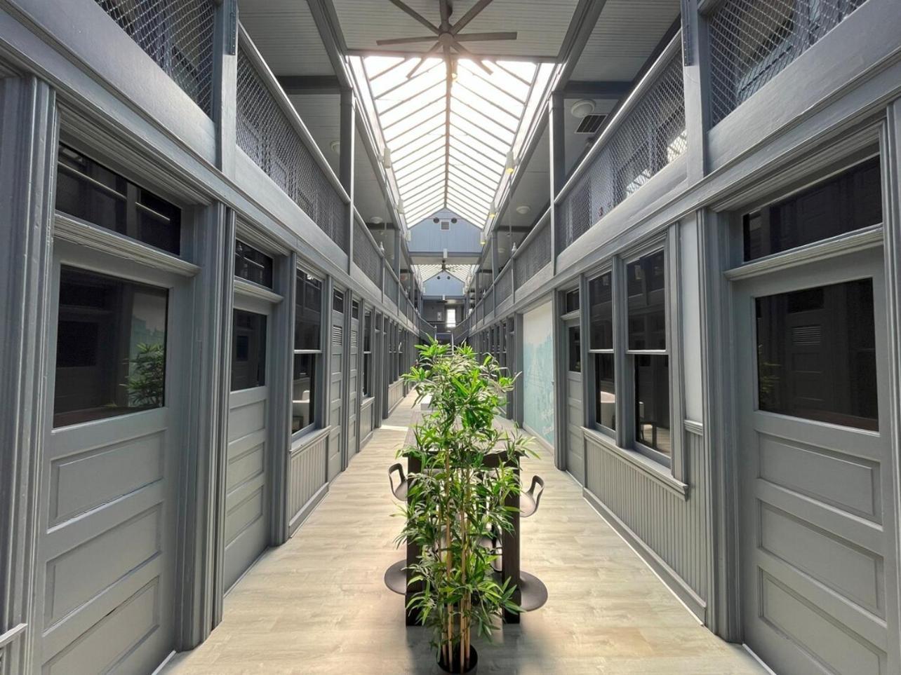 Apartmán Local Modern Getaway - Ground Floor Cleveland Exteriér fotografie