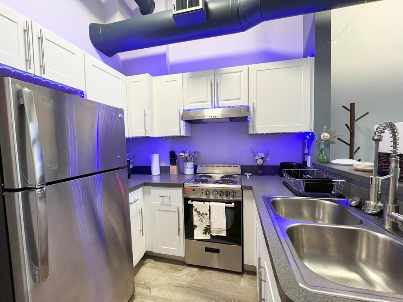 Apartmán Local Modern Getaway - Ground Floor Cleveland Exteriér fotografie