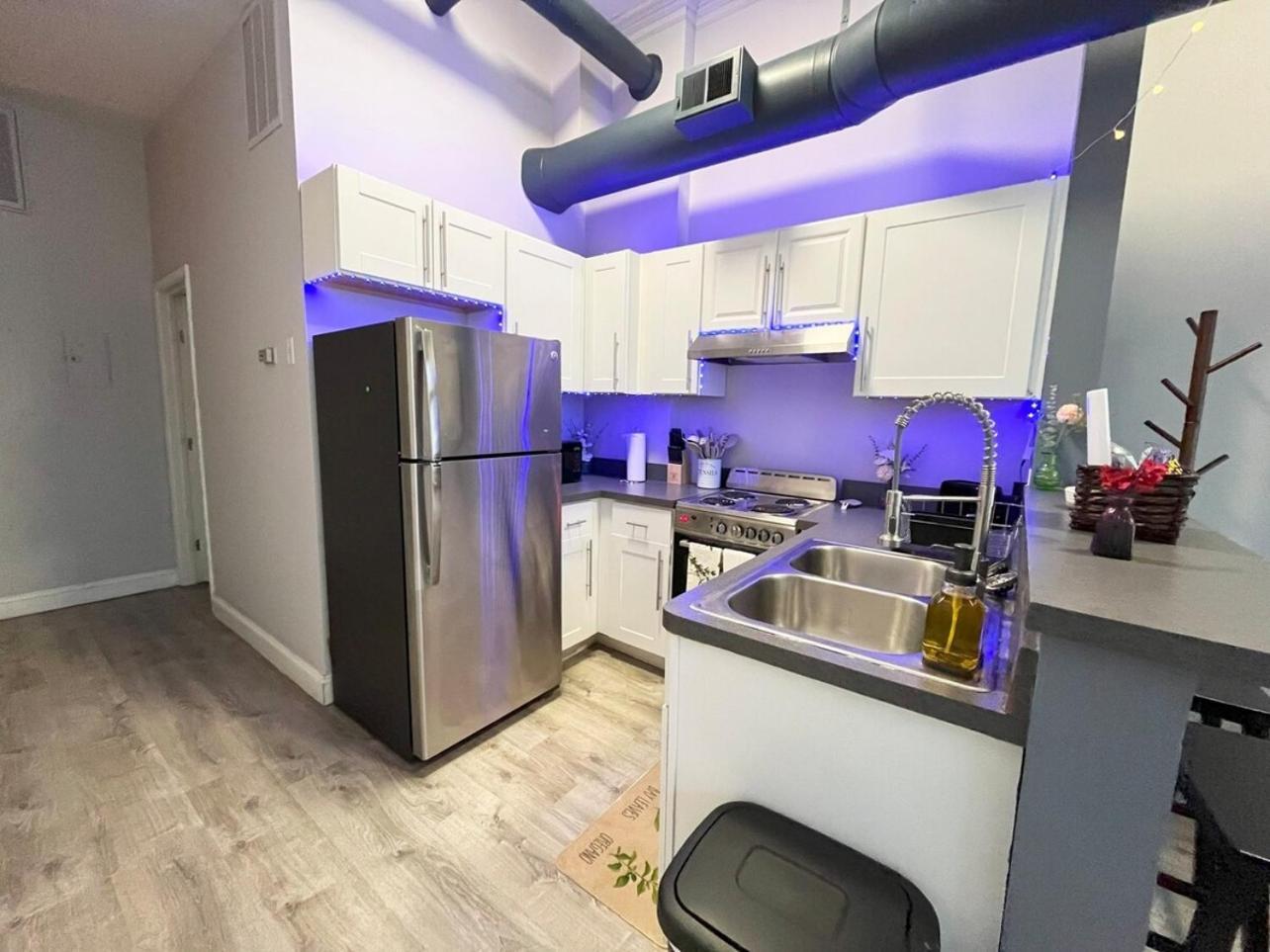 Apartmán Local Modern Getaway - Ground Floor Cleveland Exteriér fotografie